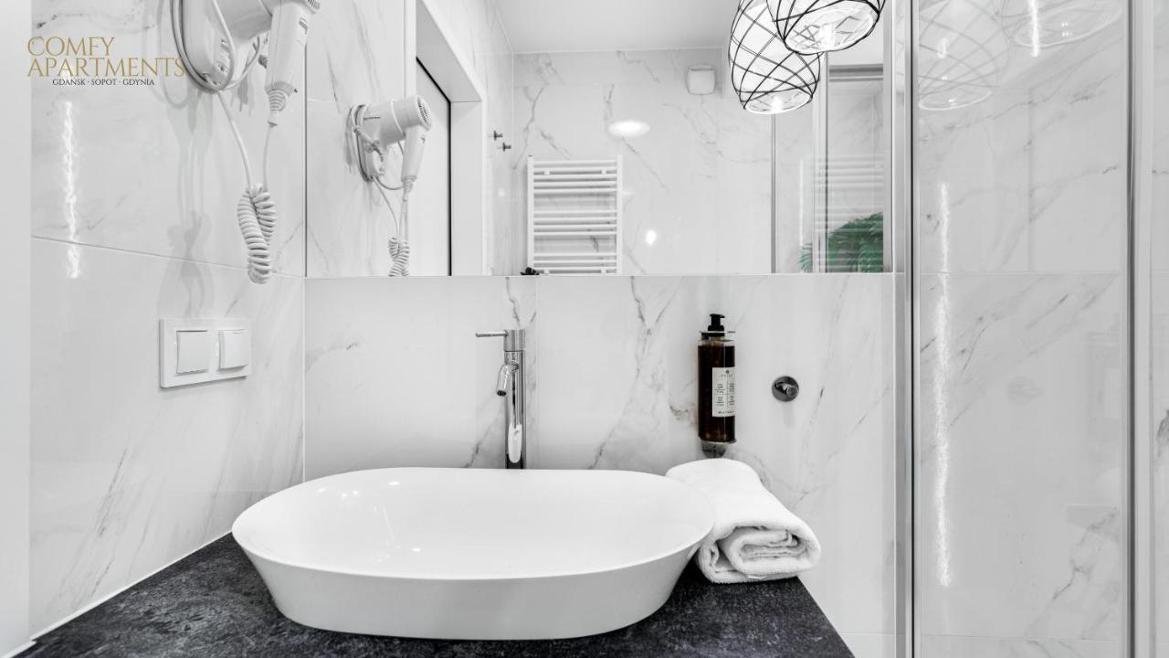 Comfy Apartments - Lux Old Town グダニスク エクステリア 写真
